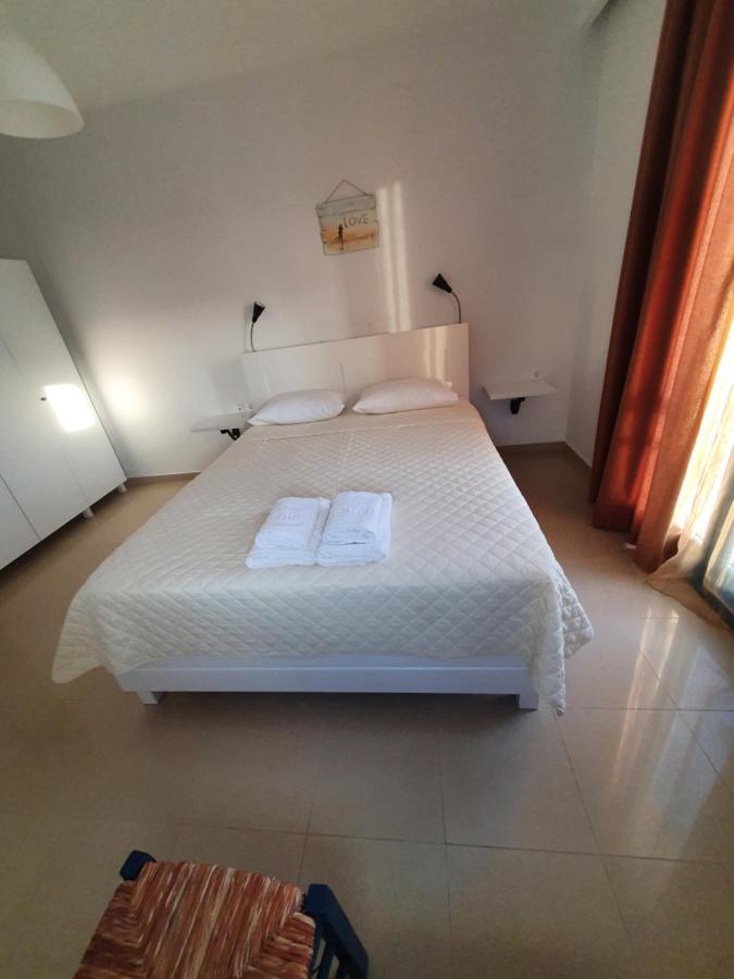 Finiki Villas Bagian luar foto