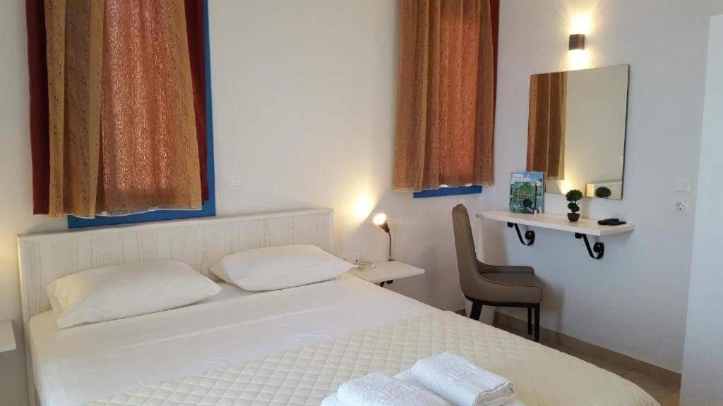 Finiki Villas Bagian luar foto